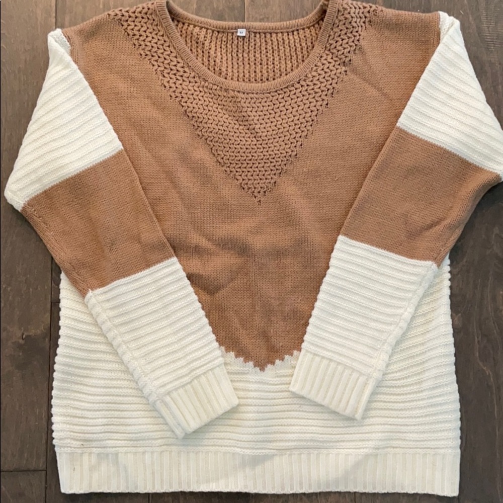 Color Block Sweater. Size M